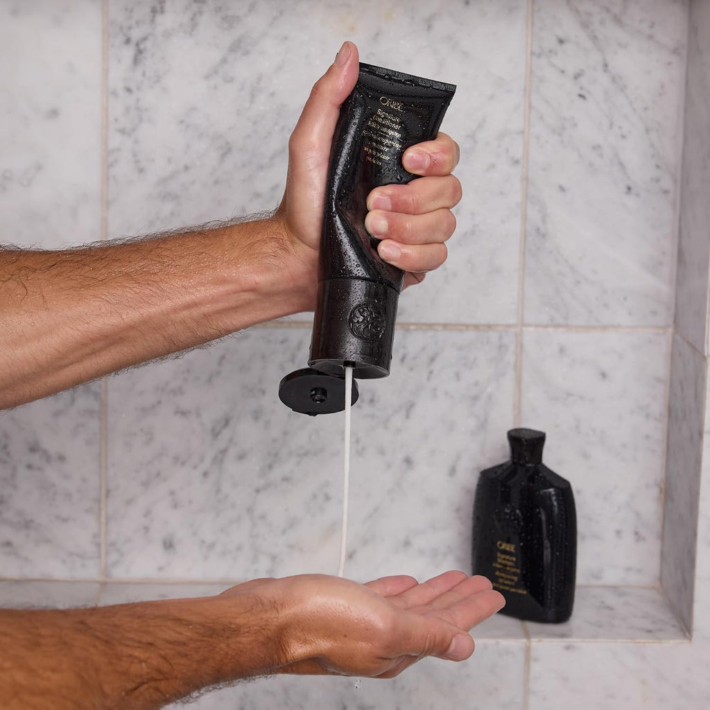 Oribe Signature Conditioner - Detangles, Hydrates & Repairs Hair