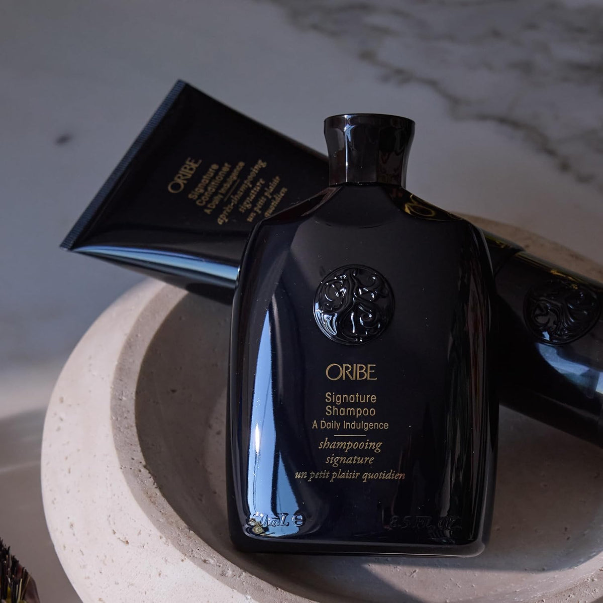 Oribe Signature Conditioner - Detangles, Hydrates & Repairs Hair